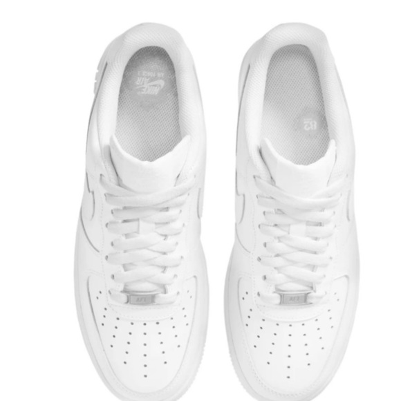 Nike Women's Air Force 1 '07 Shoes NWT - Picture 5 of 12